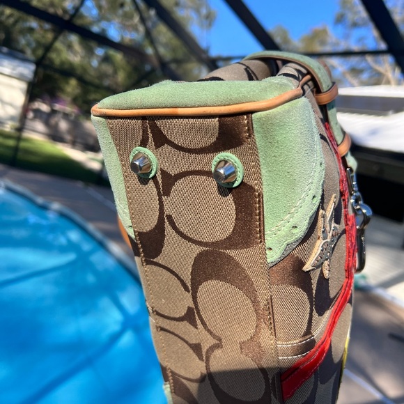 Coach Beige Hampton Signature C logo Canvas under the sea tote/ No 1489 - Picture 3 of 6